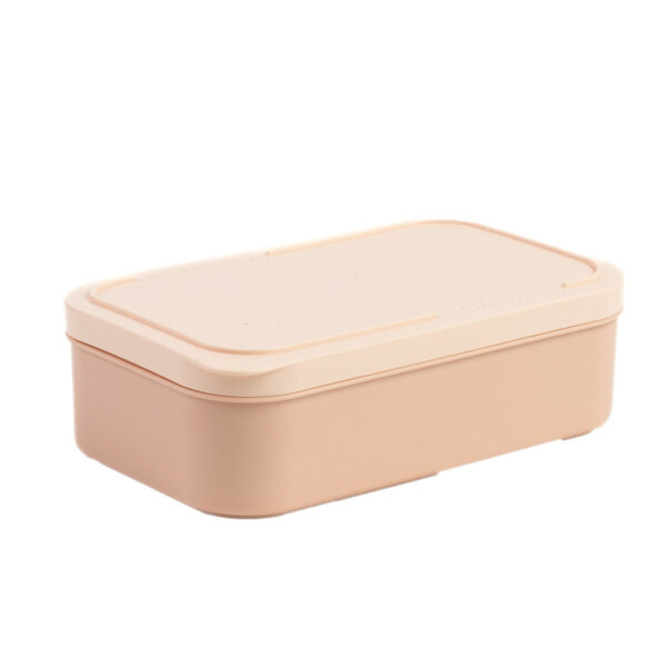 Kylväska Polarbox Gold 6 L Olivgrön, Nyhet från Polarbox! En kylväska avsedd för att transportera dina lunchlådor i stil! Boxen är precis som man kan gissa på namnet - en box med guldig logotyp och brunt läderband, alltså en box med klass. Till kylboxen ingår det två stapelbara lunchlådor med en kapacitet på 1 liter / låda. Material: Hårdplast, Läder Mått box: 30 x 18 x 24 Mått lunchlåda: 19,7 x 12 x 6 Färg: Olivgrön. Finns i flera färger.